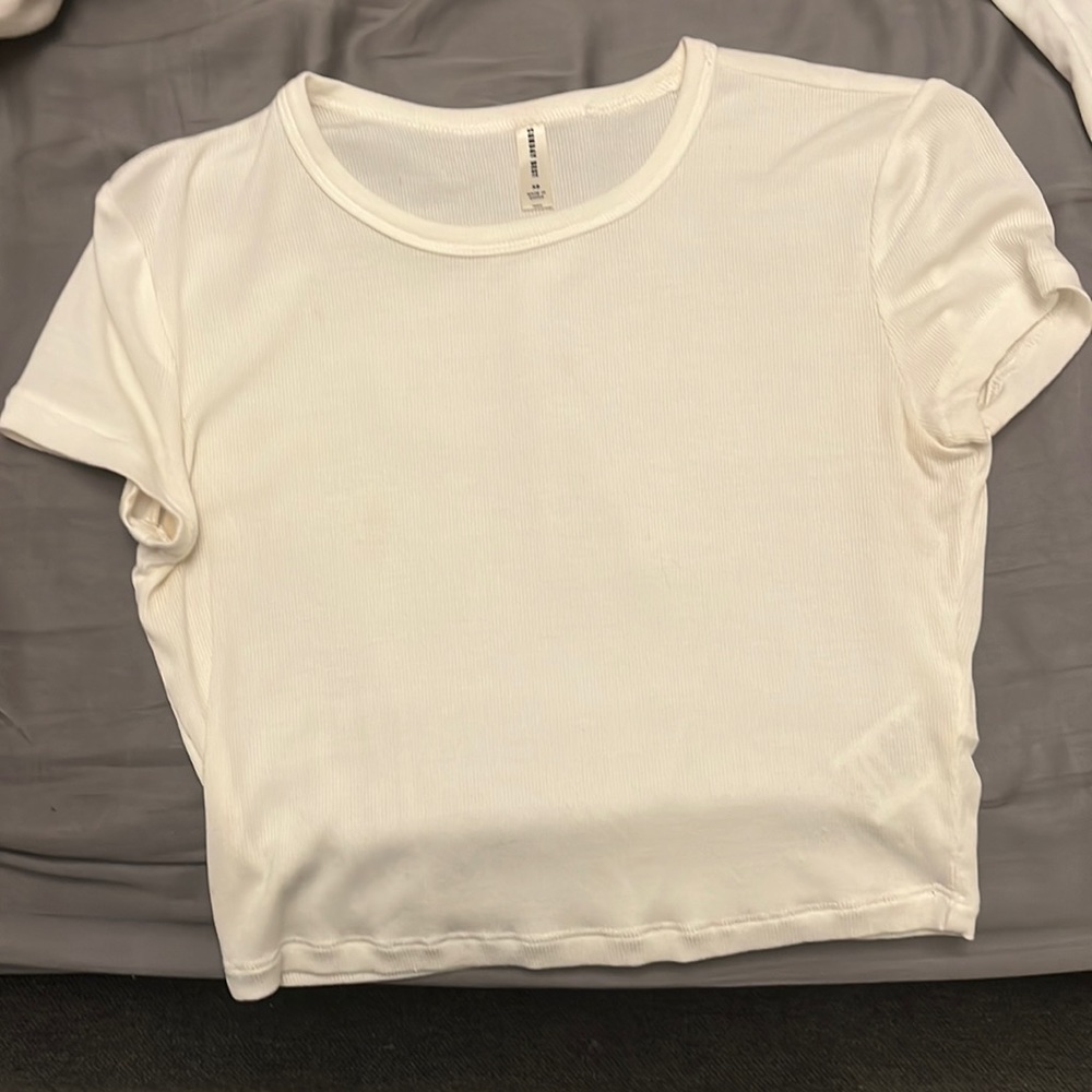 Aritzia - Sunday best